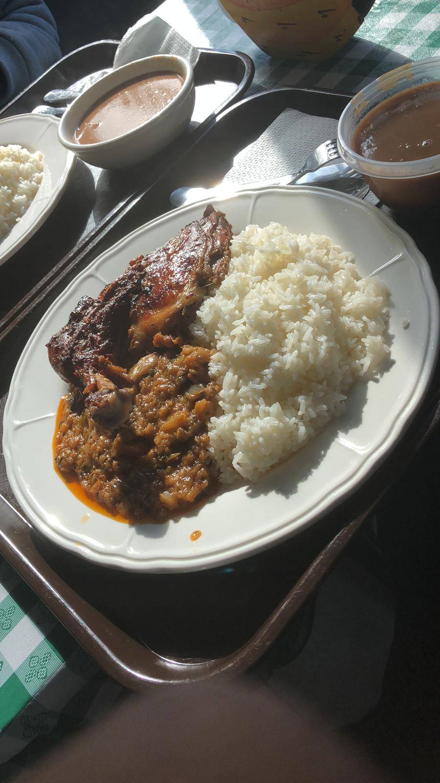 Mommys Delicious Food | restaurant | 595 W Main St, Norwich, CT 06360, USA | 8603832079 OR +1 860-383-2079