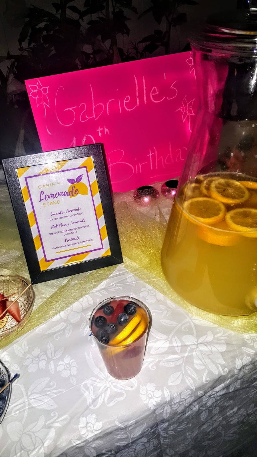 JJs Fritaille | restaurant | 4021 Glenwood Rd, Brooklyn, NY 11210, USA | 3476362850 OR +1 347-636-2850