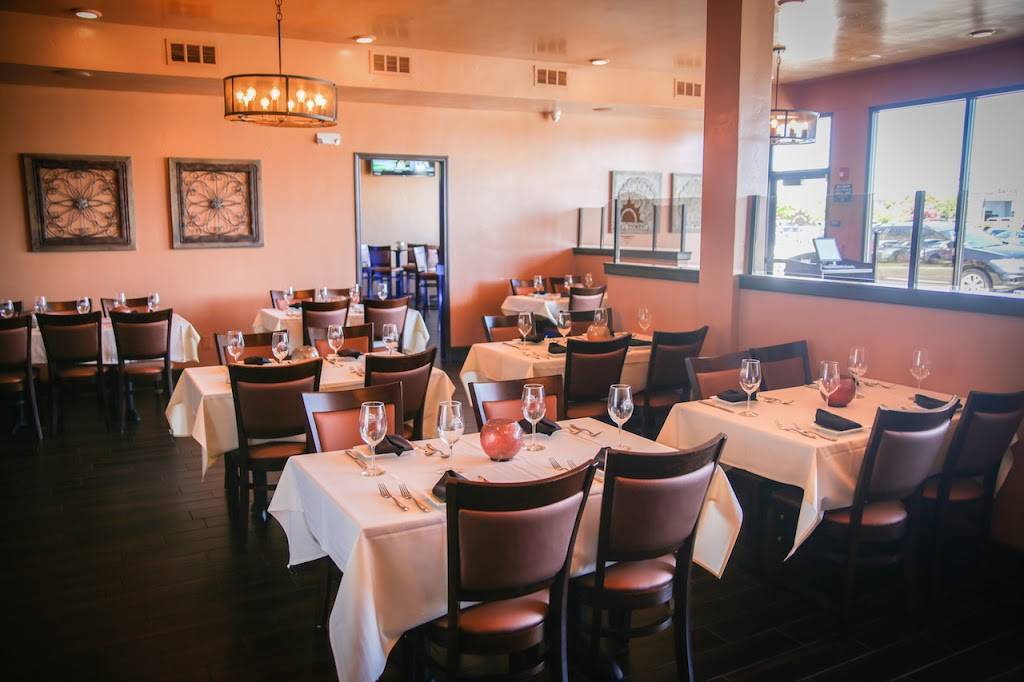 Cabana Lounge | restaurant | 1124 W Yosemite Ave, Manteca, CA 95337, USA | 2096298290 OR +1 209-629-8290