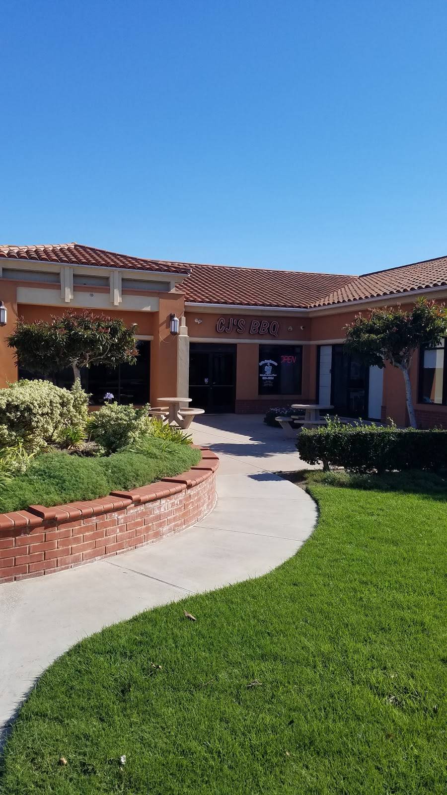 C Js BBQ | restaurant | 480 S Victoria Ave # B, Oxnard, CA 93030, USA | 8058153024 OR +1 805-815-3024