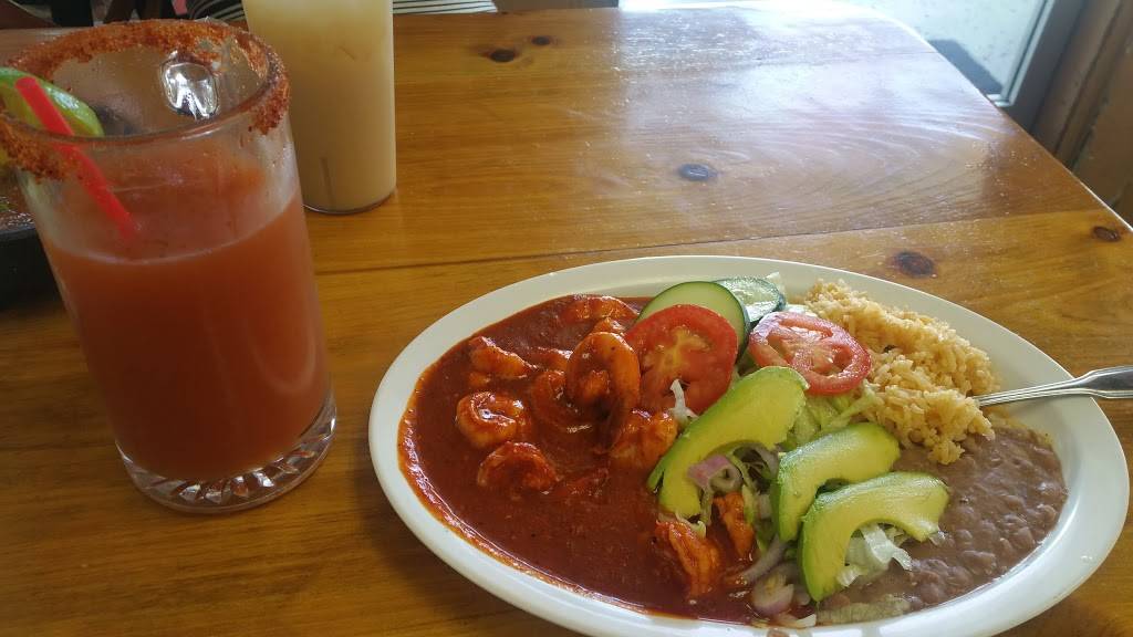 Mariscos La Fiesta Restaurants 7 | restaurant | 15020 Hawthorne Blvd, Lawndale, CA 90260, USA | 3106761038 OR +1 310-676-1038