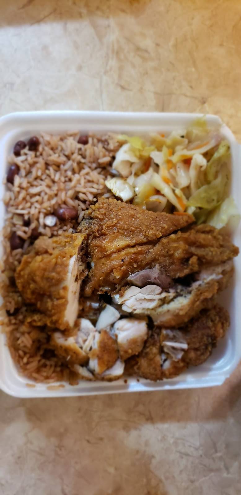 Curlys Caribbean | restaurant | 1892 Abbey Rd, West Palm Beach, FL 33415, USA | 5614347077 OR +1 561-434-7077