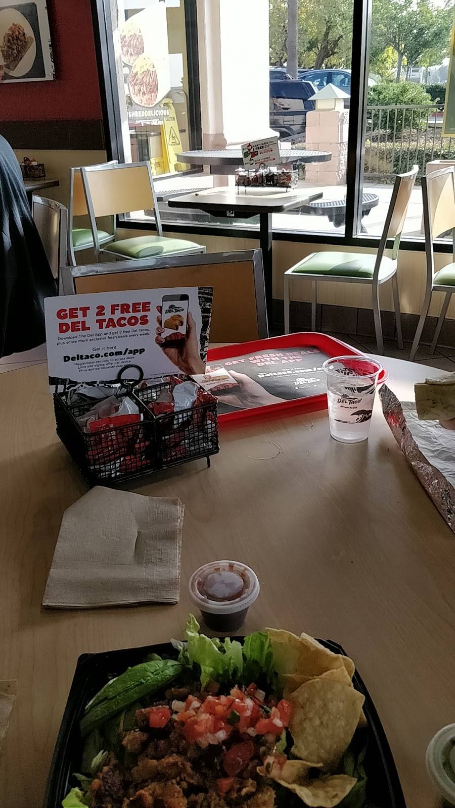 Del Taco | meal takeaway | 121 W Ventura Blvd, Camarillo, CA 93010, USA | 8054847490 OR +1 805-484-7490