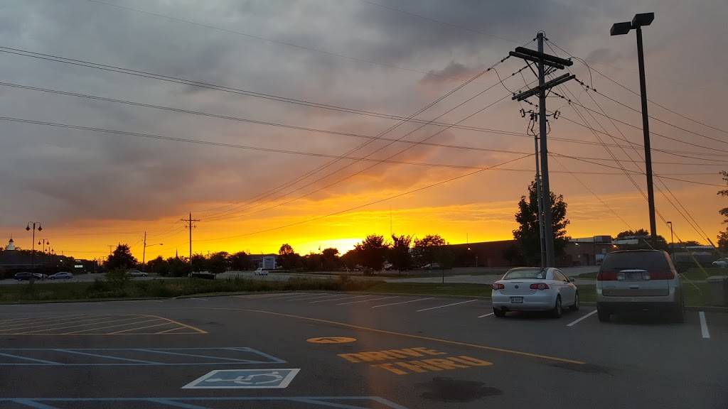 McDonalds | cafe | 50 Brendon Way, Zionsville, IN 46077, USA | 3178739812 OR +1 317-873-9812