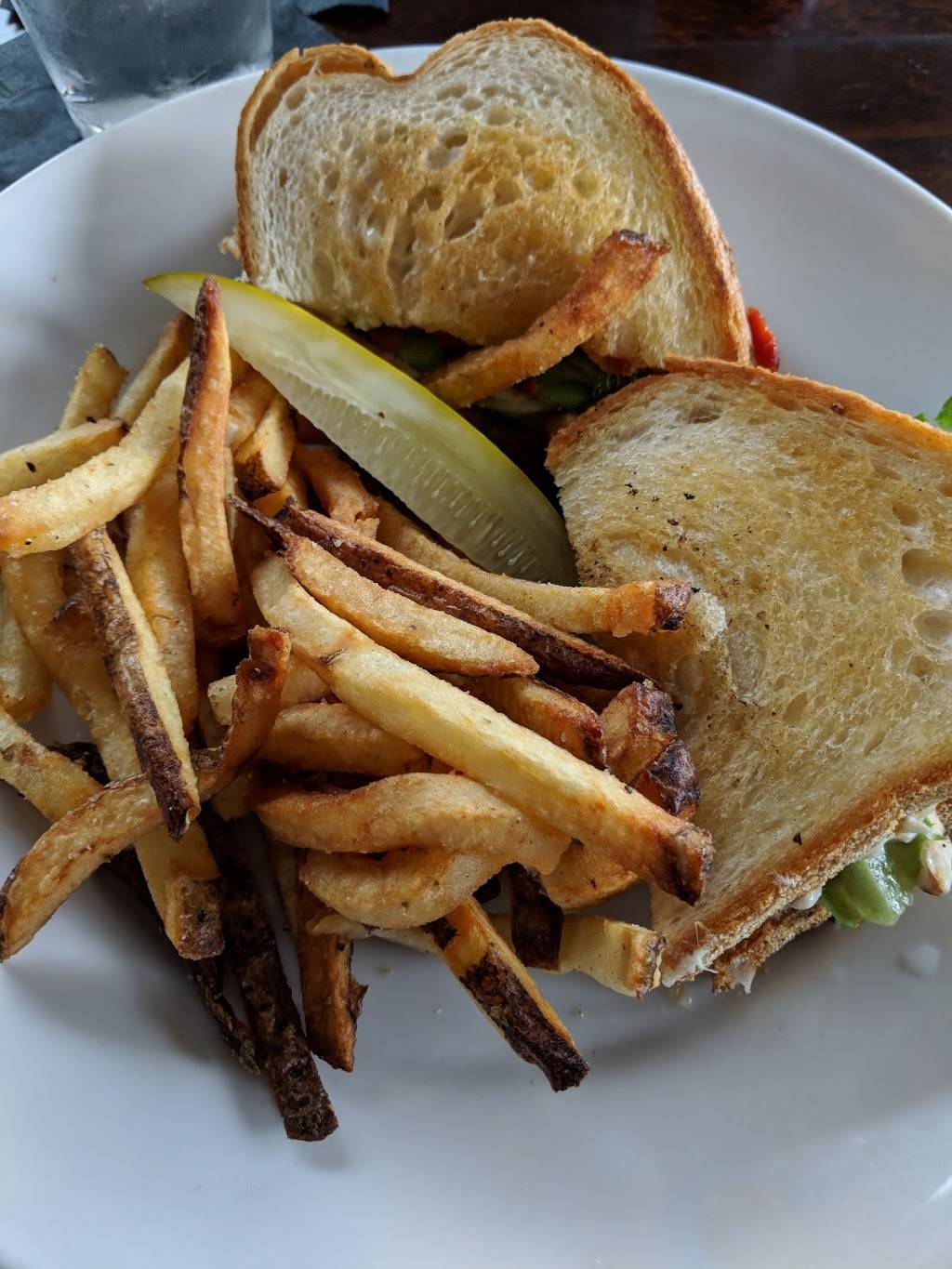 Ease Modern Comfort Cuisine | restaurant | 1100 S Braddock Ave, Pittsburgh, PA 15218, USA | 4128713440 OR +1 412-871-3440