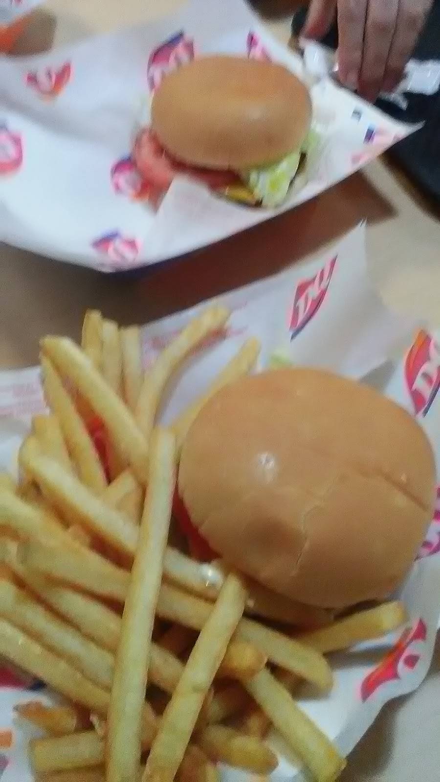 Dairy Queen Grill & Chill | restaurant | 304 Stone Rd W Unit 4, Guelph, ON N1G 4W4, Canada | 5197630892 OR +1 519-763-0892