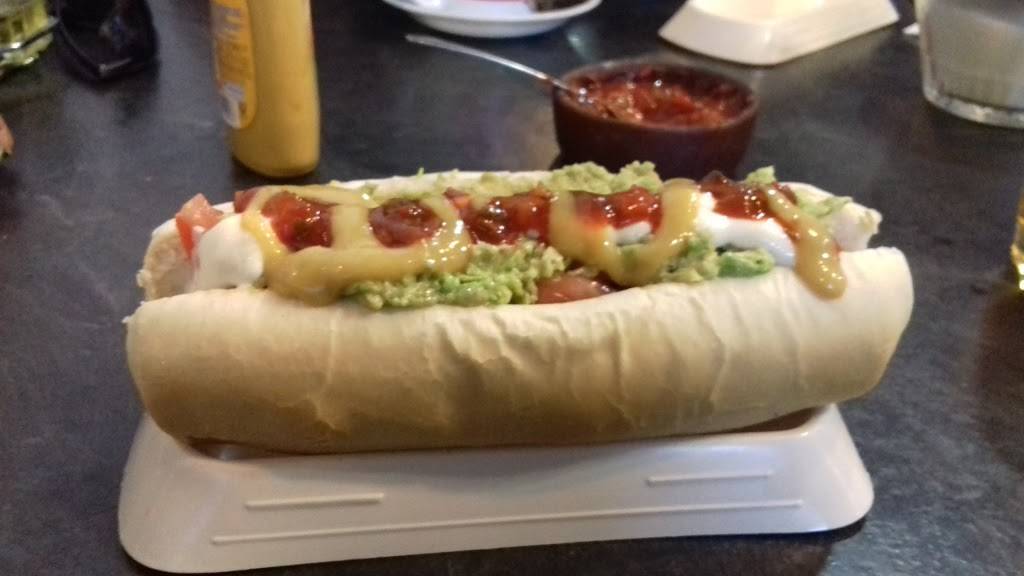 La Rosa Chilena | restaurant | 788 Wilson Ave #760, North York, ON M3K 1E4, Canada | 4163986393 OR +1 416-398-6393