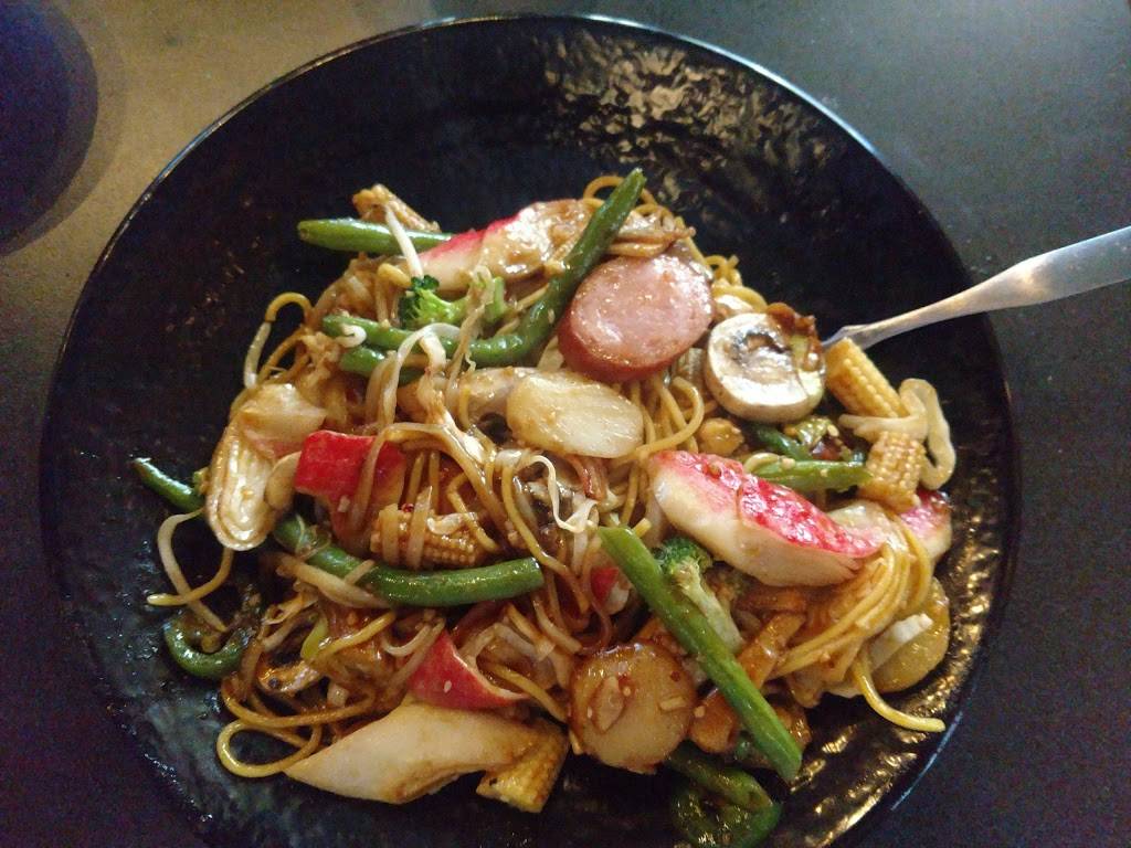 HuHot Mongolian Grill | restaurant | 8336 E, Northfield Blvd, Denver, CO 80238, USA | 3033071448 OR +1 303-307-1448