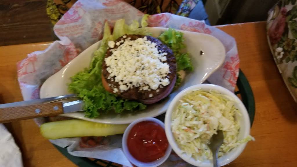 Macados | meal takeaway | 30 N Main St, Lexington, VA 24450, USA | 5404648200 OR +1 540-464-8200