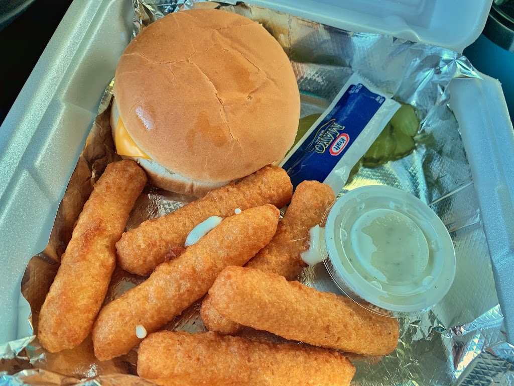 Cardinal Drive In | restaurant | 400 N Broadway St, Plainville, KS 67663, USA | 7854342513 OR +1 785-434-2513