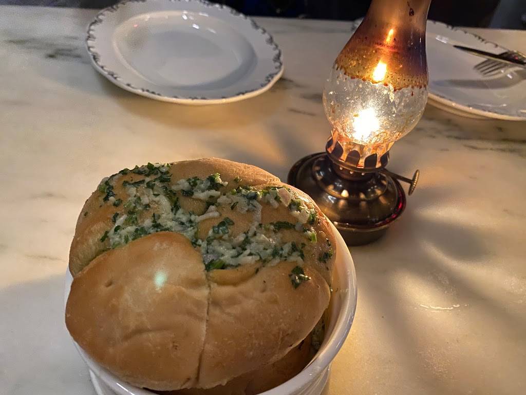 Loch Bar | restaurant | 4444 Westheimer Rd Suite G110, Houston, TX 77027, USA | 8324306601 OR +1 832-430-6601