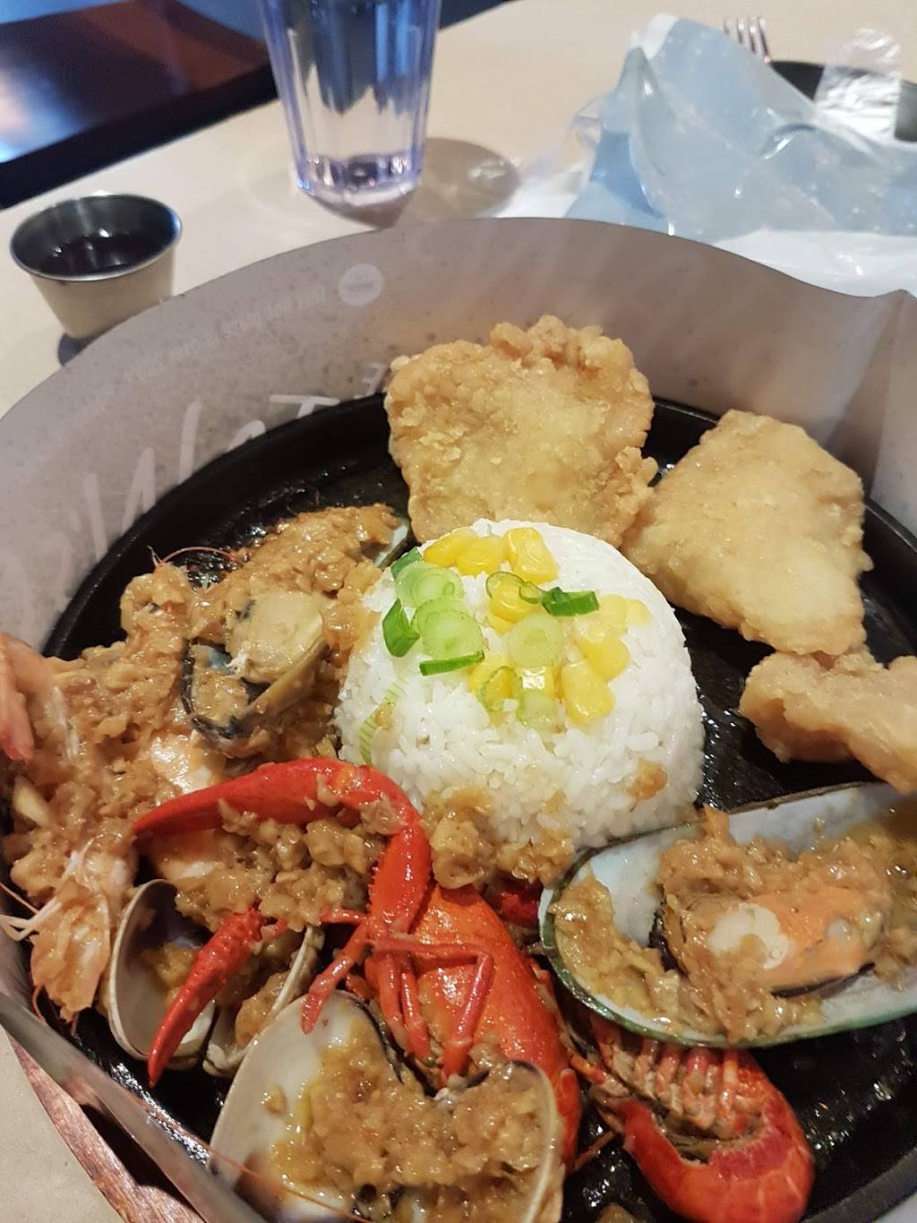 The Captains Boil | restaurant | 2655 Yonge St, Toronto, ON M4P 2J6, Canada | 4164852655 OR +1 416-485-2655