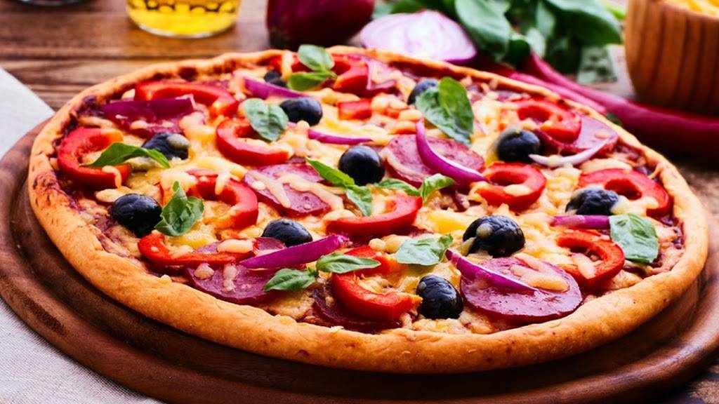 CeCes Pizza and Catering | restaurant | 4 Union St, Weymouth, MA 02190, USA | 7813312223 OR +1 781-331-2223