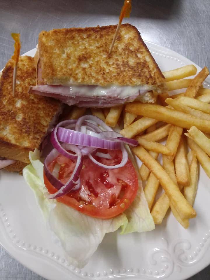 All American Grill | restaurant | 3400 Sebring Pkwy, Sebring, FL 33870, USA | 8632735001 OR +1 863-273-5001