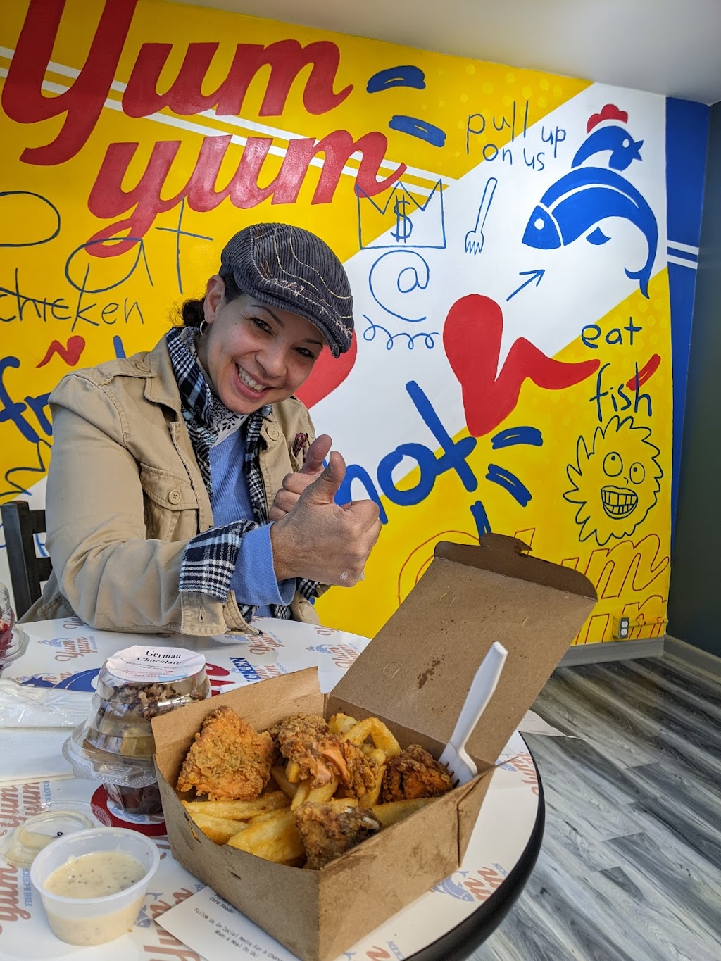 Yum Yum Fish & Chicken | restaurant | 1912 W Hampton Ave, Milwaukee, WI 53209, USA | 4142495660 OR +1 414-249-5660