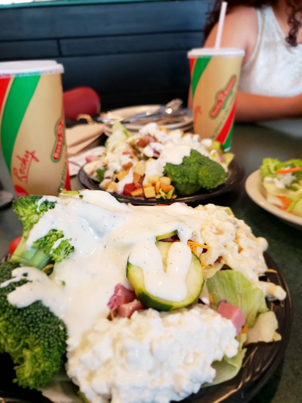 Rocky Rococo Pizza and Pasta | restaurant | 7540 Brooklyn Blvd, Brooklyn Park, MN 55443, USA | 7635605451 OR +1 763-560-5451