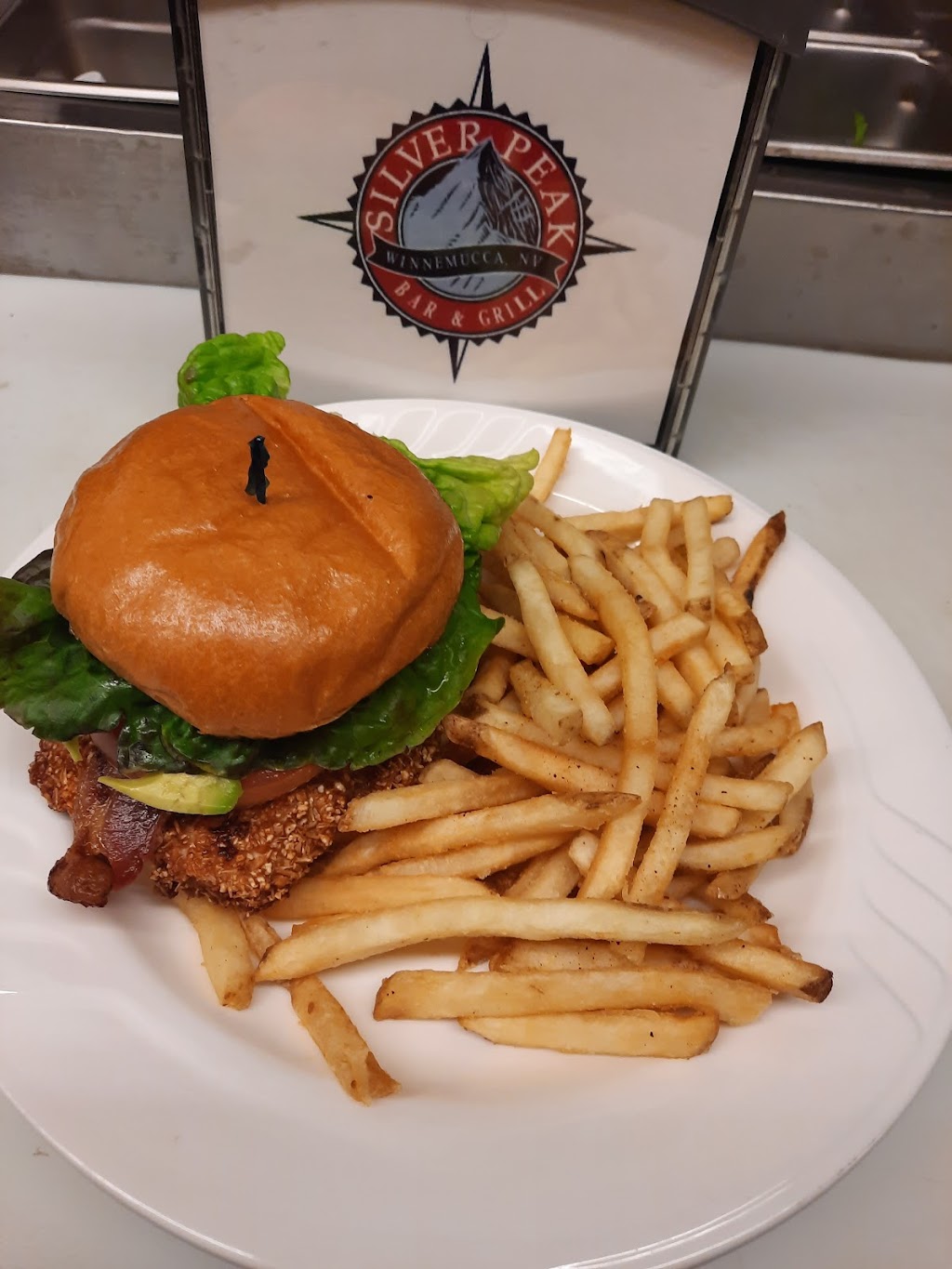 Silver Peak Bar and Grill Winnemucca | restaurant | 485 W Winnemucca Blvd, Winnemucca, NV 89445, USA | 7756251582 OR +1 775-625-1582