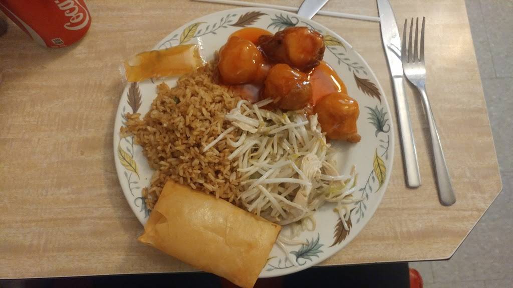 Black & White Restaurant & Soda Bar | restaurant | 252 St Andrew St W, Fergus, ON N1M 1N7, Canada | 5198431140 OR +1 519-843-1140