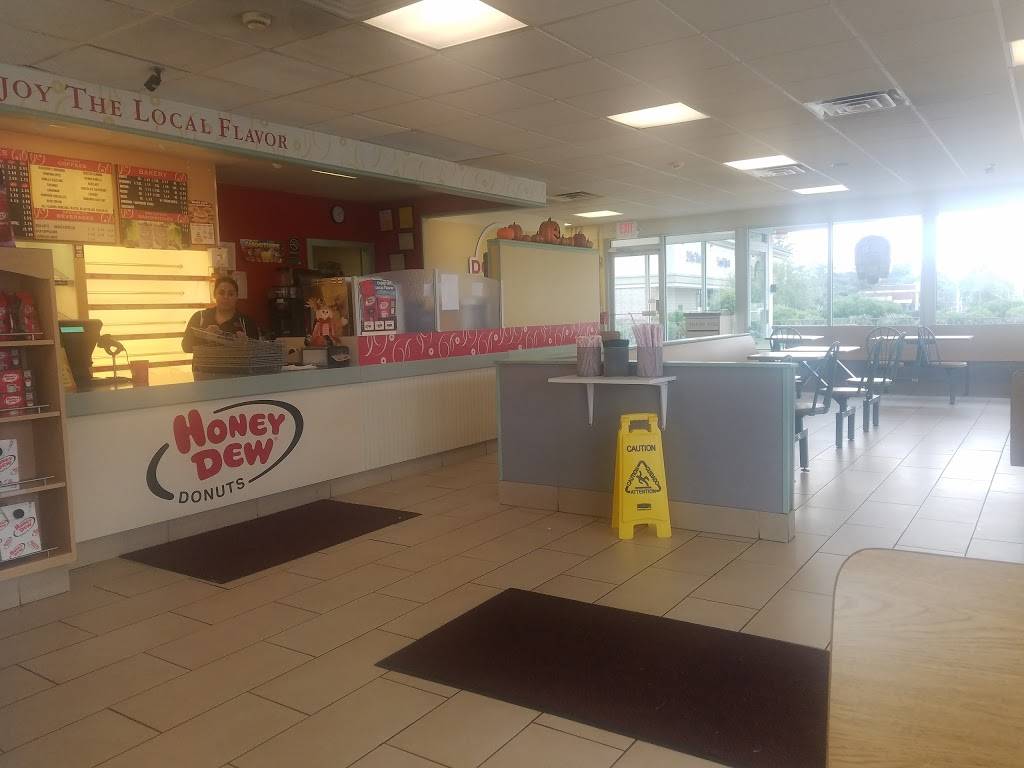 Honey Dew Donuts | bakery | 87 Huttleston Ave, Fairhaven, MA 02719, USA | 5089902100 OR +1 508-990-2100