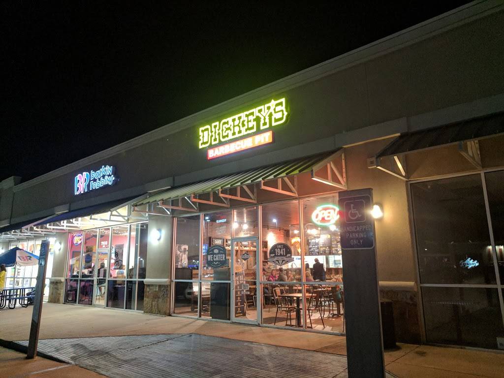 Dickeys Barbecue Pit | restaurant | 7451 Youree Dr # 28, Shreveport, LA 71105, USA | 3182176070 OR +1 318-217-6070