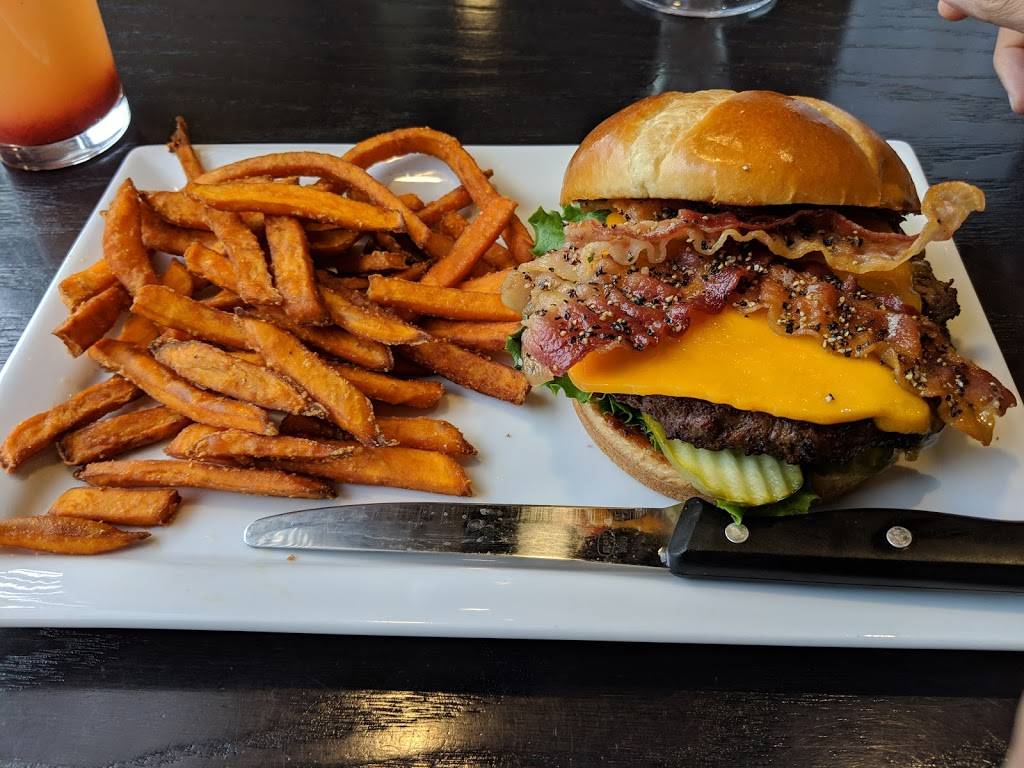 Red Robin Gourmet Burgers and Brews | restaurant | 5710 S Westnedge Ave, Portage, MI 49002, USA | 2695524237 OR +1 269-552-4237