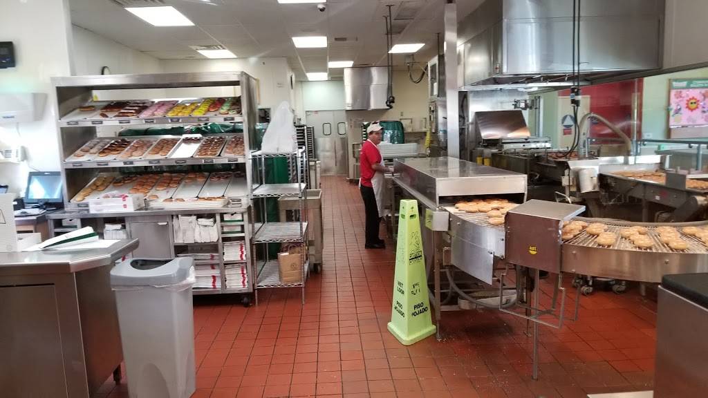 Krispy Kreme | bakery | 4034 Crenshaw Blvd, Los Angeles, CA 90008, USA | 3232914133 OR +1 323-291-4133