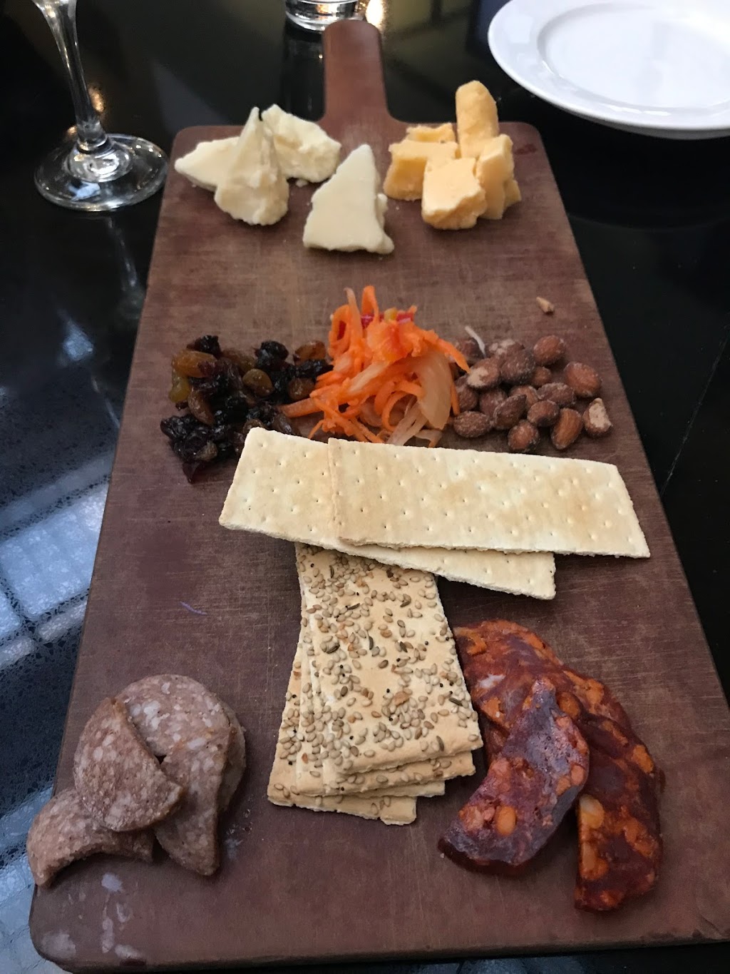 Station 81 Drink & Eatery | restaurant | 214 4th St E #110, St Paul, MN 55101, USA | 6514933204 OR +1 651-493-3204