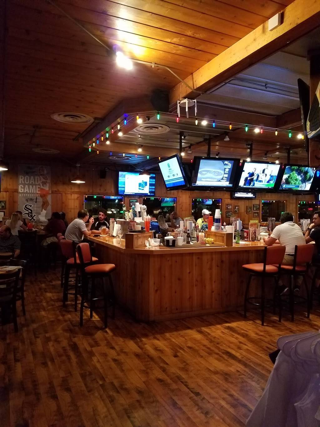 Hooters | meal takeaway | 4395 Fox Valley Center Dr, Aurora, IL 60504, USA | 6308514008 OR +1 630-851-4008