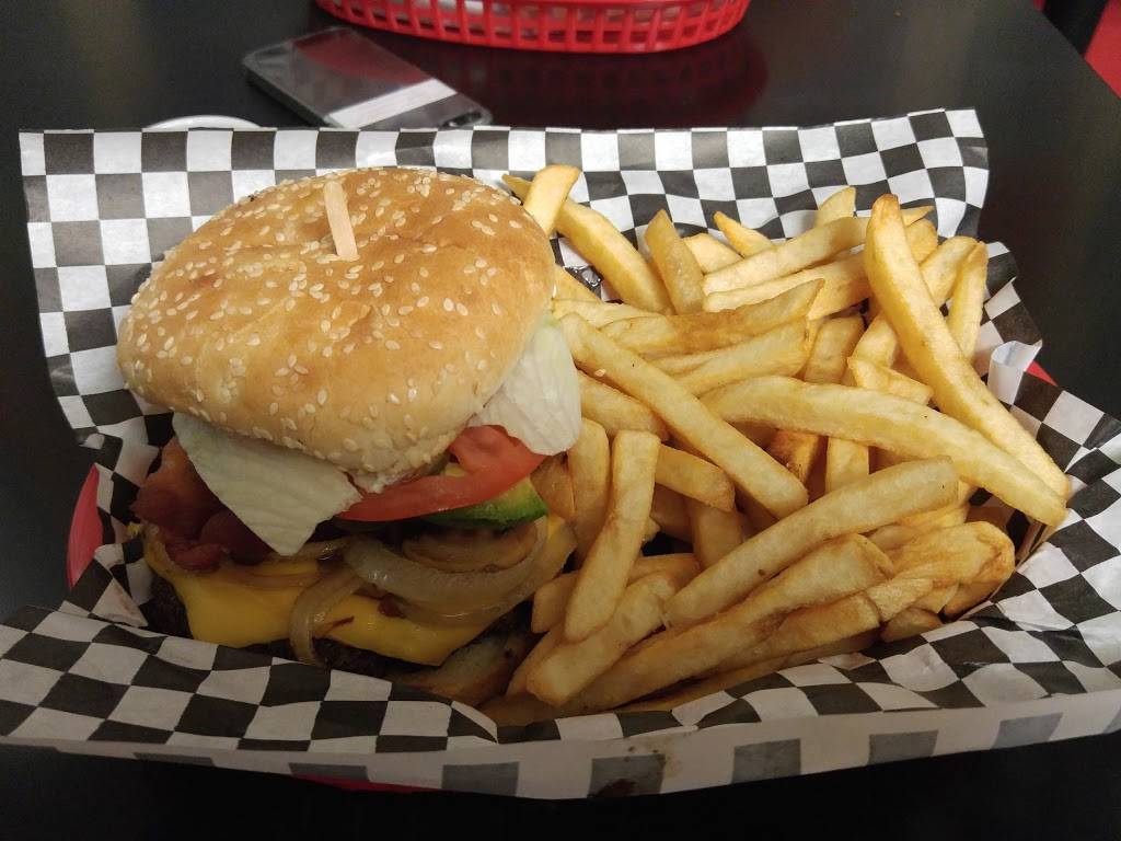 Burgerlicious | restaurant | 12, 650 CA-12, Rio Vista, CA 94571, USA | 7073742020 OR +1 707-374-2020
