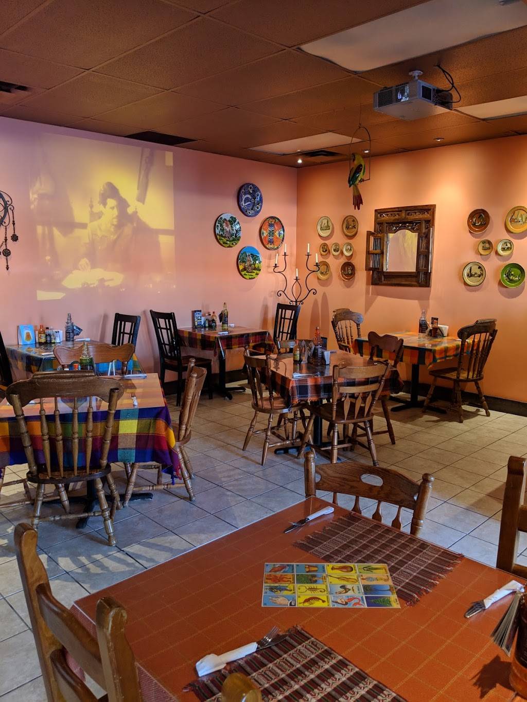 Taqueria La Bonita | restaurant | 1128 Cadboro Rd, Gloucester, ON K1J 7P5, Canada | 6136957373 OR +1 613-695-7373