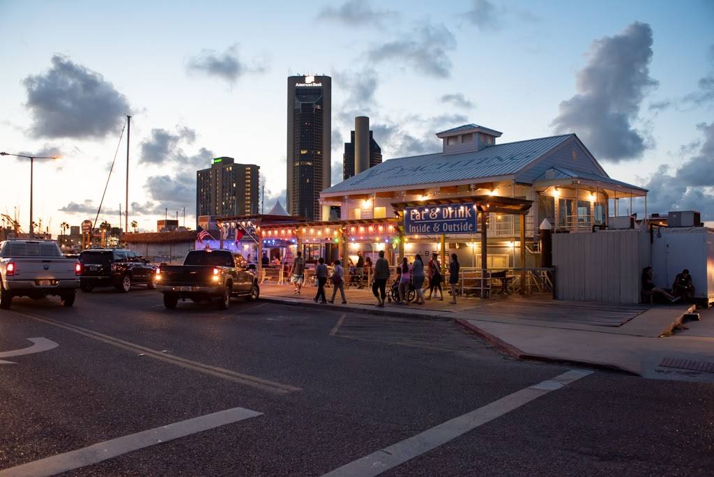 Harrisons Landing | restaurant | 108 Peoples T-Head Street, Corpus Christi, TX 78401, USA | 3618818503 OR +1 361-881-8503