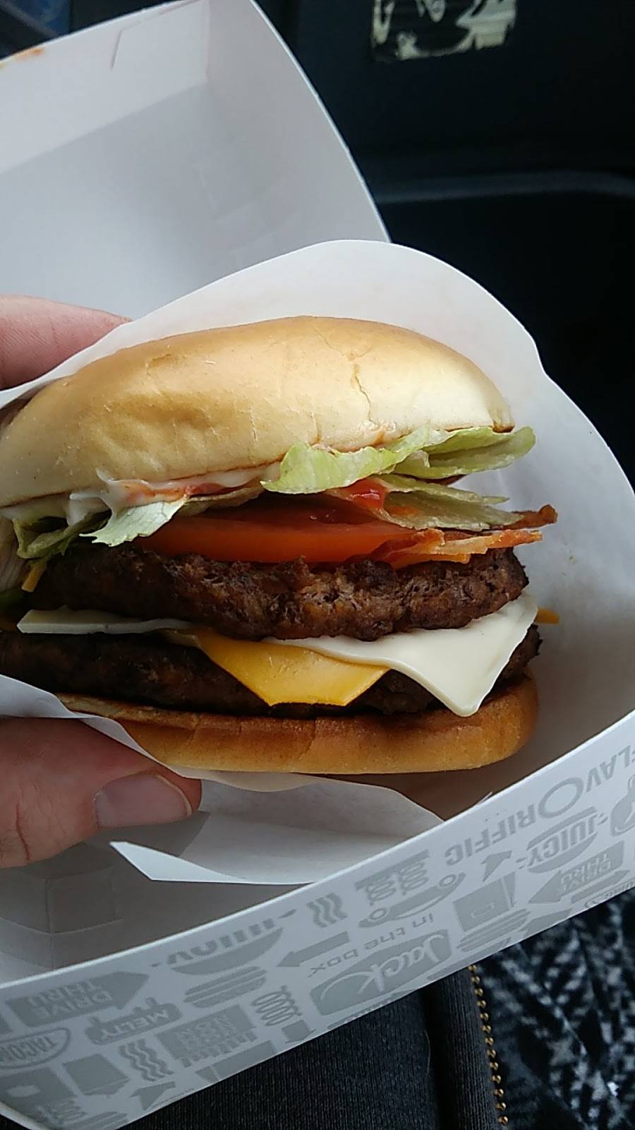 Jack in the Box | restaurant | 4384 Commerce St, Eugene, OR 97402, USA | 5413434114 OR +1 541-343-4114