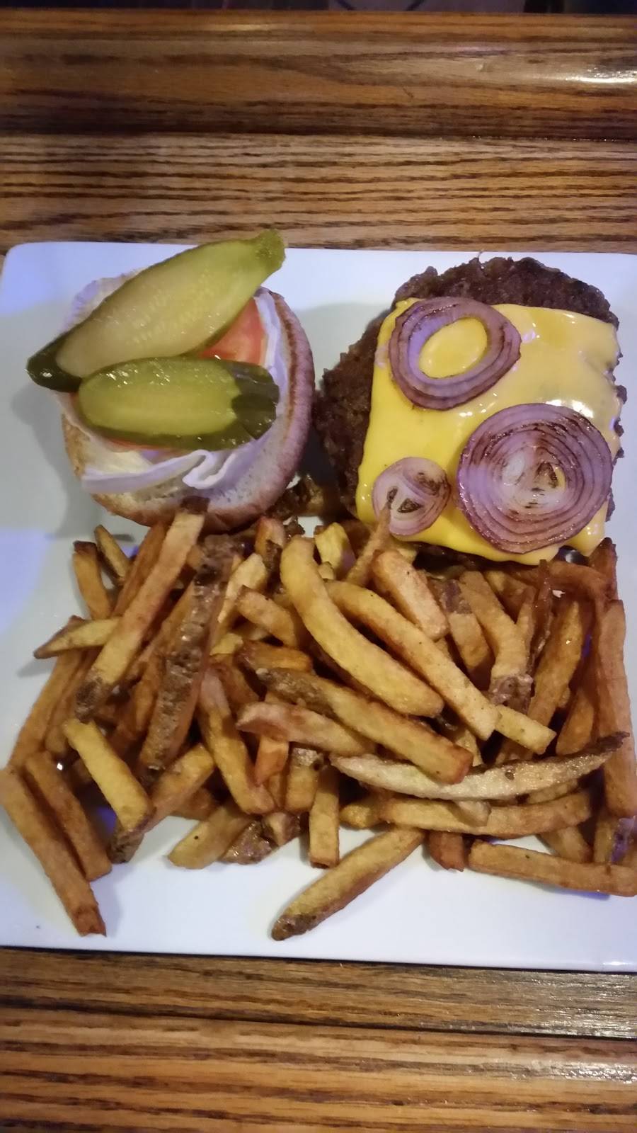 Down Omer Bar & Grill | restaurant | 522 Ritson Rd S, Oshawa, ON L1H 5K4, Canada | 9054341669 OR +1 905-434-1669