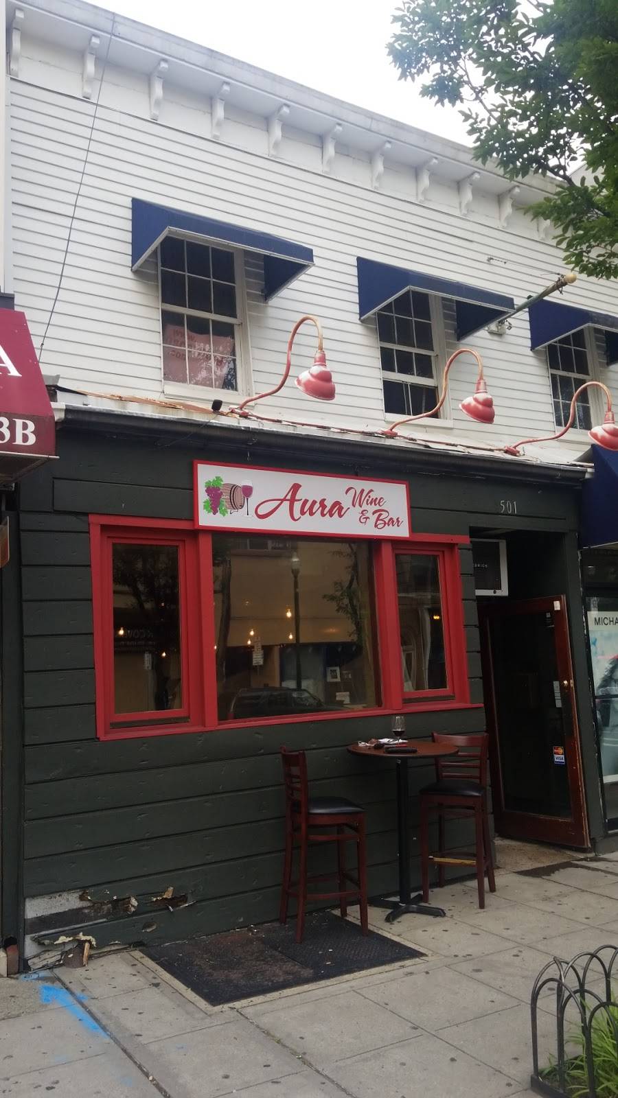 Aura wine & Bar | restaurant | 501 Main St, New Rochelle, NY 10801, USA | 9143552814 OR +1 914-355-2814