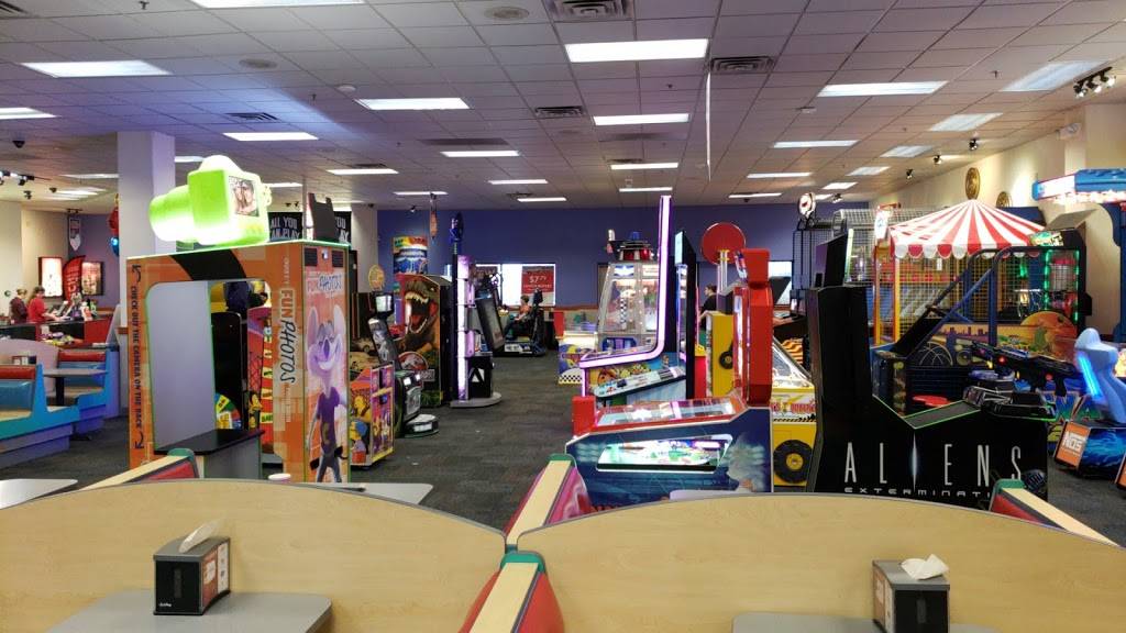 Chuck E. Cheese | restaurant | 2601 W Lake Ave, Peoria, IL 61615, USA | 3096882873 OR +1 309-688-2873