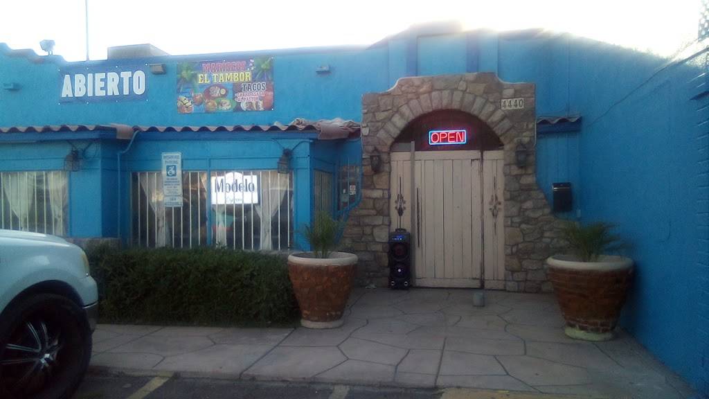 Mariscos El Tambor | restaurant | 4440 S 19th Ave, Phoenix, AZ 85041, USA | 6025658811 OR +1 602-565-8811