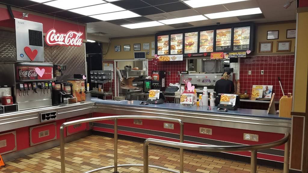 Hardees | restaurant | 2102 E Cherokee Ave, Sallisaw, OK 74955, USA | 9187755882 OR +1 918-775-5882