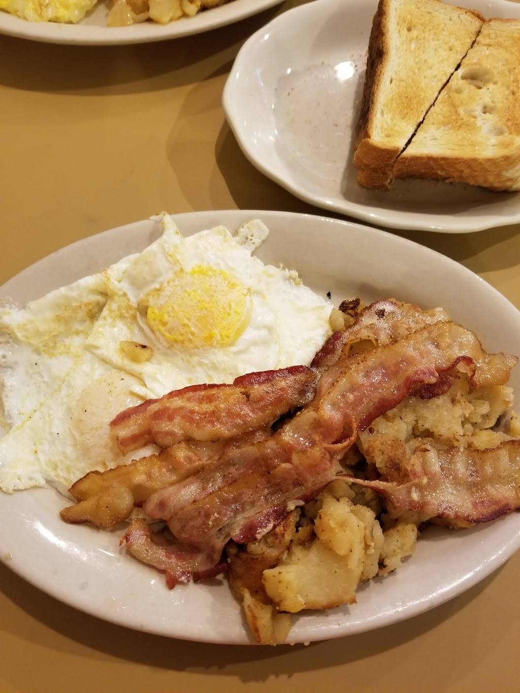 Pops Diner | restaurant | 44-29B Kissena Blvd, Flushing, NY 11355, USA | 7184637719 OR +1 718-463-7719