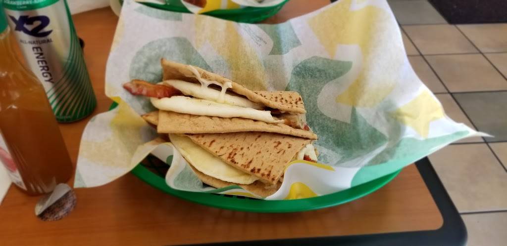 Subway | restaurant | 2251 S 108th St, West Allis, WI 53227, USA | 4143218933 OR +1 414-321-8933