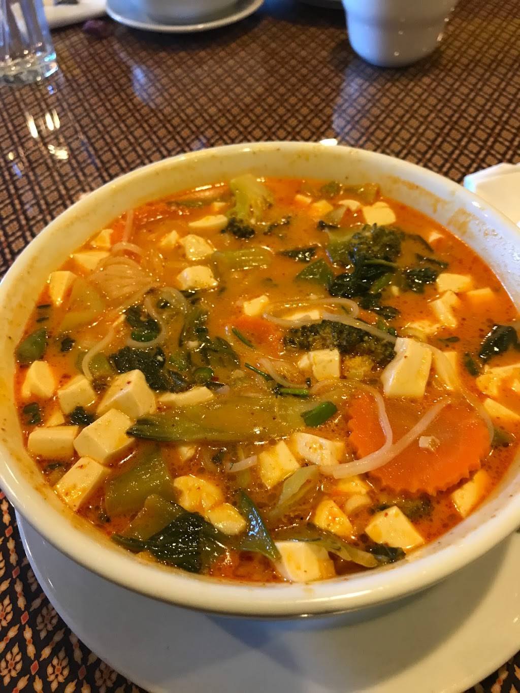 Thai Aroma | restaurant | 8815 Baltimore National Pike, Ellicott City, MD 21043, USA | 4104805100 OR +1 410-480-5100