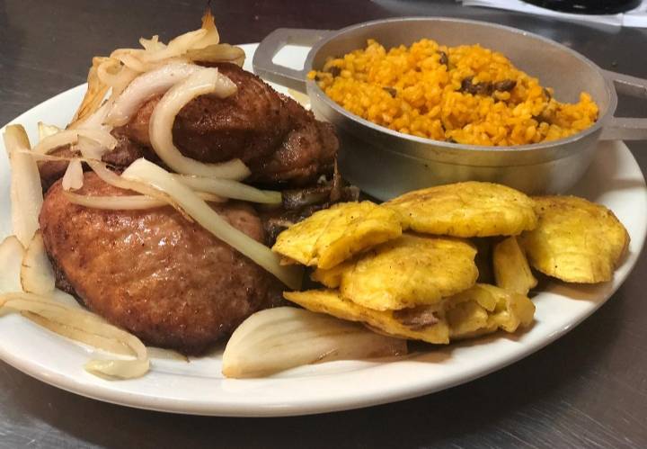 Don Pepito Tropical Eatery | restaurant | 4150 W Vine St, Kissimmee, FL 34741, USA | 4073434381 OR +1 407-343-4381