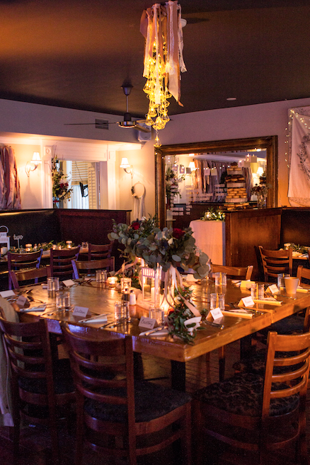 The Farmhouse Restaurant | restaurant | 268 Bradford St, Barrie, ON L4N 3B7, Canada | 7057370522 OR +1 705-737-0522