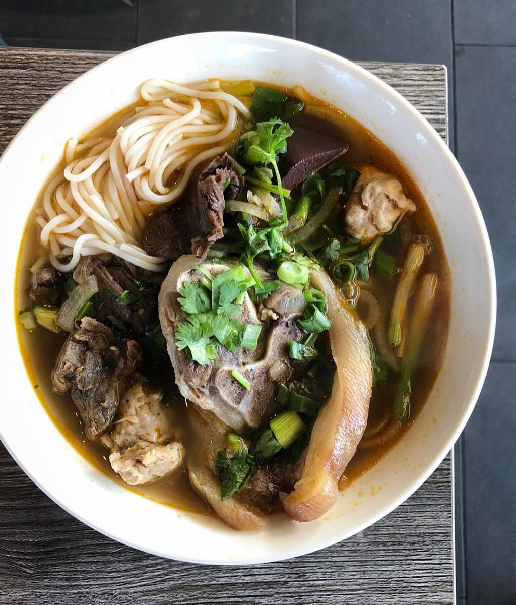 Pho Hue Oi | cafe | 4051 Inglewood Ave Ste. 101, Redondo Beach, CA 90278, USA | 3102631123 OR +1 310-263-1123