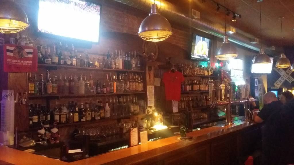 Off The Traxx | restaurant | 3144 Oak Park Ave # A, Berwyn, IL 60402, USA | 7086374430 OR +1 708-637-4430