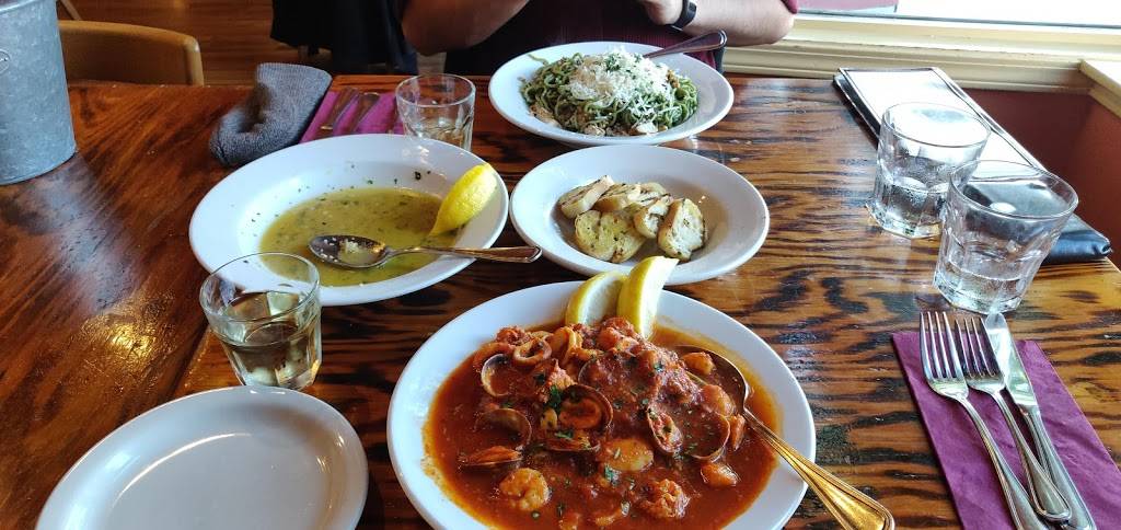 DAnnas Cafe Italiano | restaurant | 1317 N State St, Bellingham, WA 98225, USA | 3607140188 OR +1 360-714-0188