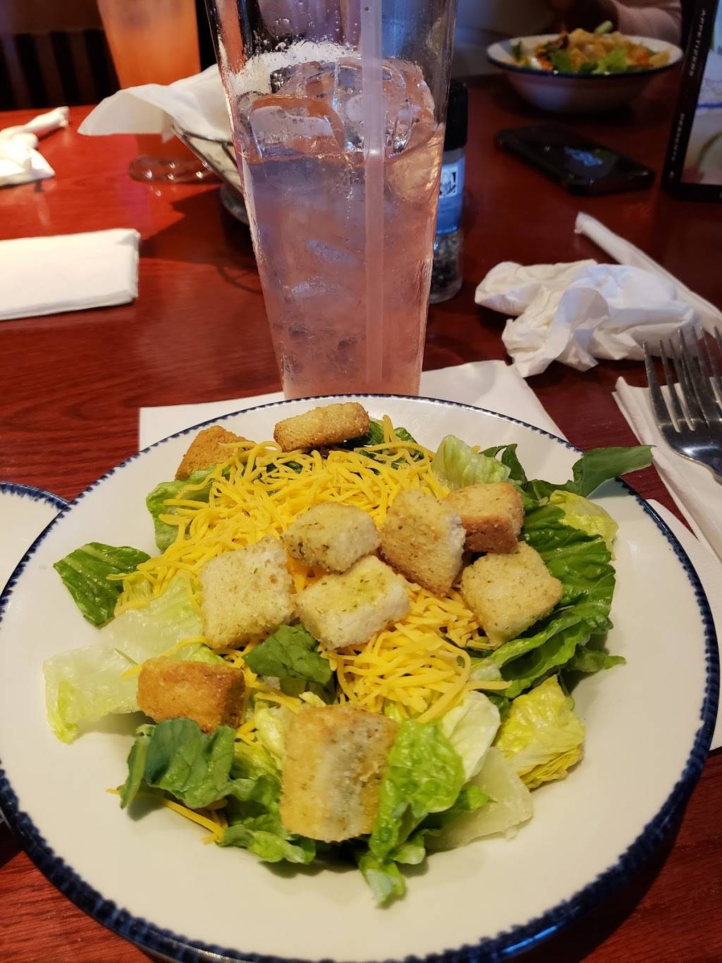 Red Lobster | restaurant | 170 E Beltline Pkwy, Alton, IL 62002, USA | 6184656554 OR +1 618-465-6554