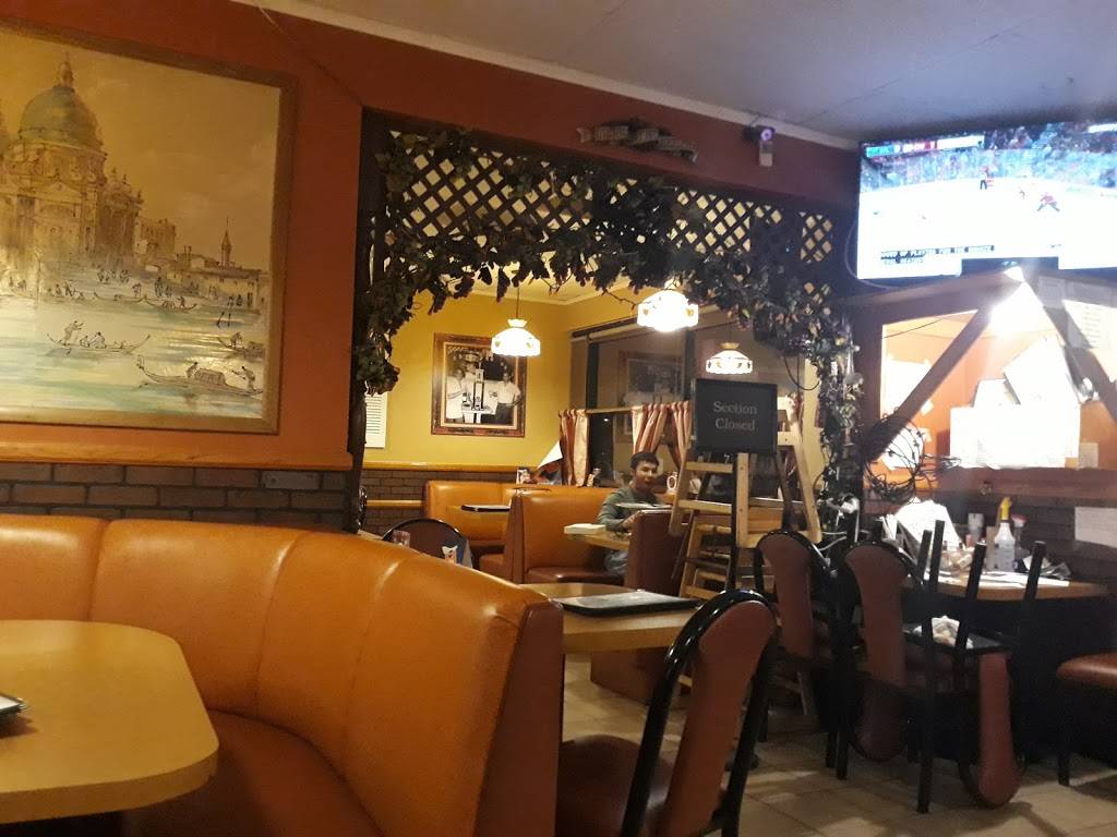 Vittoria Pizza | restaurant | 2622 W Valley Blvd, Alhambra, CA 91803, USA | 6262845405 OR +1 626-284-5405