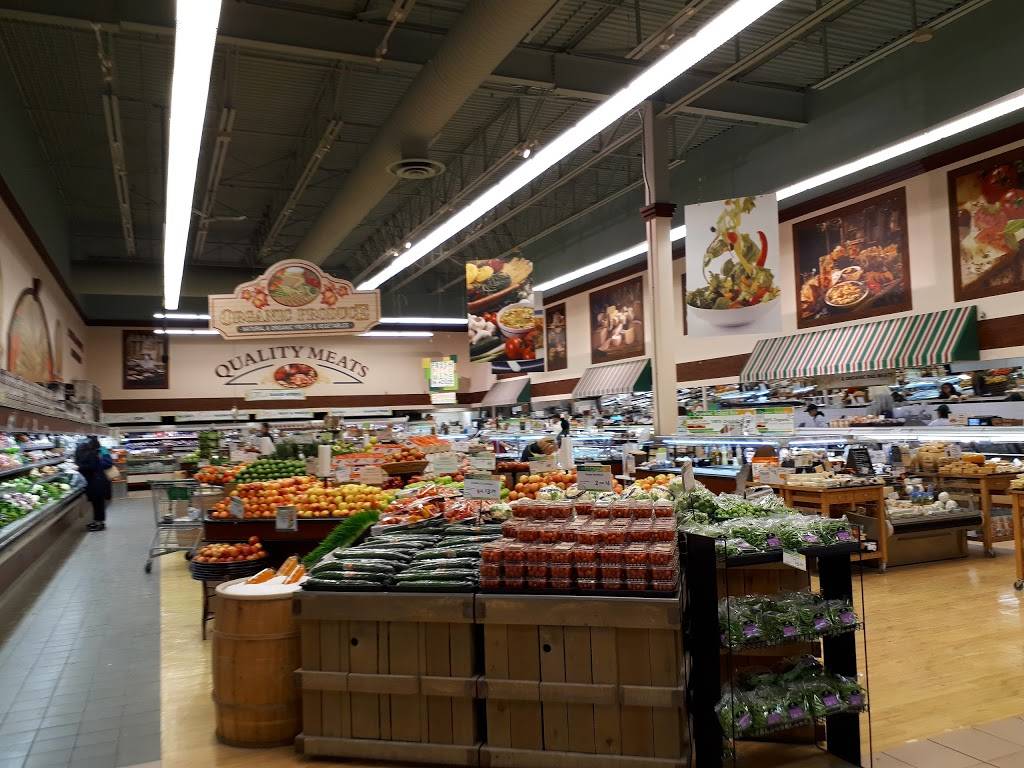 Natures Emporium | shopping mall | 16655 Yonge St, Newmarket, ON L3X 1V6, Canada | 9058981844 OR +1 905-898-1844