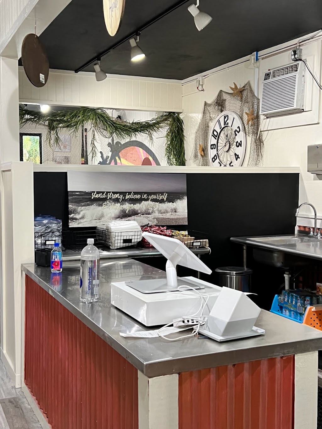 FRIENDLY SHORES SEAFOOD & GRILL | restaurant | 460 W Tennessee St, Tallahassee, FL 32301, USA | 8509991706 OR +1 850-999-1706