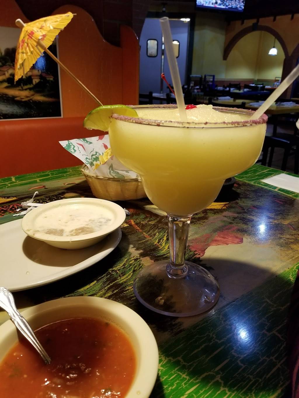 El Tapatio | cafe | 300 I-35, Gainesville, TX 76240, USA | 9406122230 OR +1 940-612-2230